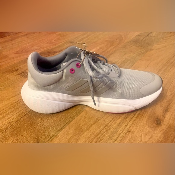 Women’s Adidas Response gray running shoes, HP2959, size 10.5, NWT, no box - Picture 10 of 11